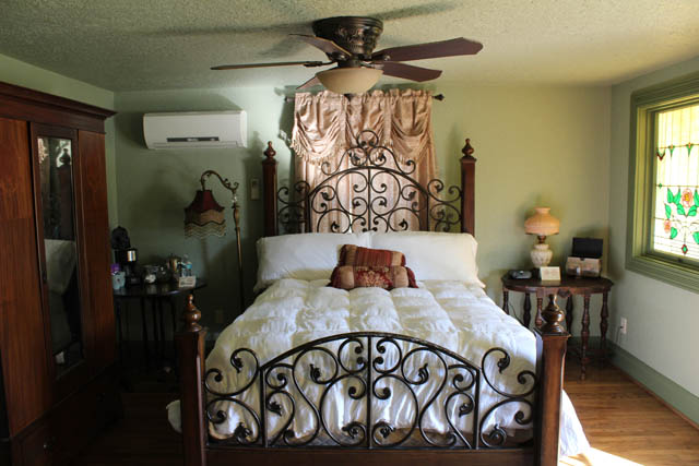Silver Sycamore Bed & Breakfast 